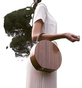 กระเป๋าถือไม้คุณภาพสูงสำหรับสุภาพสตรี รูปทรงสี่เหลี่ยม ทำด้วยมือ เป็นมิตรกับสิ่งแวดล้อม ราคาประหยัด ผลิตในอินเดีย - Product Image 6