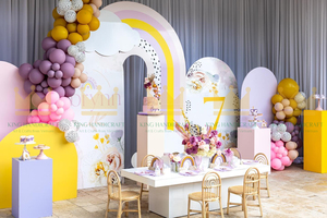 Chaises en rotin faites à la main pour enfants, idéales pour la location événementielle, mariages, anniversaires, baby showers, et la décoration de nurseries. - Product Image 4