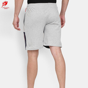 Shorts décontractés pour hommes, coupe ample, en tissu de coton doux, offrant un confort tout au long de la journée et une liberté de mouvement facile. - Product Image 3