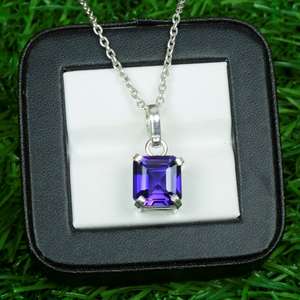 Colgante de Alejandrita Cuadrada Natural, Colgante de Plata de Ley 925, Joyería de Piedras Preciosas, Colgante para Mujer, Regalo Hecho a Mano - Product Image 1