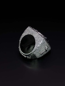 Bague de fiançailles de luxe pour homme en moissanite, très demandée, bijou étincelant pour occasions spéciales, en promotion - Product Image 4