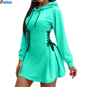 Robe mini à capuche en polaire écologique pour femme, personnalisable, avec logo uni sur le devant, coupe ajustée, manches longues, pour la saison printemps/hiver - Product Image 4