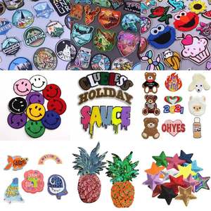 Patch brodé festif en forme de cloche, thermocollant, pour chapeaux, sacs, vestes, casquettes, décoration de vêtements de vacances DIY, vente en gros, direct usine - Product Image 5