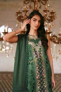 <b>Women</b> Traditional Embroidered Silk <b>Kurta</b> Set Green Midi Length With Floral Design <b>For</b> Wedding Occasion India Pakistan Style 2026 - Product Image 2