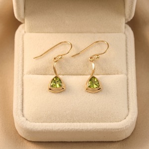 ต่างหูเพอริดอทโรสควอตซ์ทรงทริลเลียนชุบทองประดับเพชรแบบฝังขอบ งานแฮนด์เมด เรียบหรู ของขวัญสำหรับผู้หญิง - Product Image 3