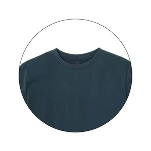 Conjunto de camiseta y pantalones cortos casuales para hombre, tela cómoda y transpirable, perfecto para el verano, uso diario y actividades al aire libre. - Product Image 3