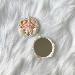 Espejo de Mano con Conchas Marinas y Perlas, Estilo Veraniego Costero, Mini Espejo Compacto para Decoración y Regalos Inspirados en la Playa, de Vietnam - Product Image 4