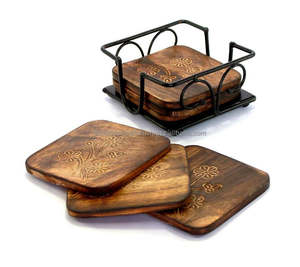 Ensemble de 4 sous-verres en bois massif faits à la main de style classique Tapis et tampons rustiques en noyer et chêne rouge avec support - Product Image 6