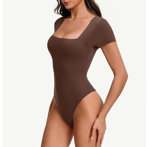 Precio de fábrica: Body de mujer morado con cuello cuadrado, manga corta, control de abdomen, sin costuras, ajuste ceñido, transpirable, OEM ODM - Product Image 4
