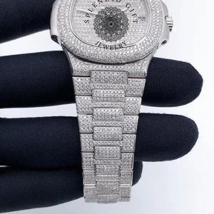 Reloj de Lujo con Diamantes, Correa de Plata con Moissanita, Cristal de Zafiro, 28 mm, Cierre Oculto, Movimiento Analógico de Cuarzo ETA, Unisex, Resistente al Agua 15 mm - Product Image 2