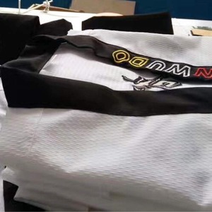 Uniforme de Taekwondo Personalizable de Diseño Inteligente con Estilo Clásico, Uniforme de Taekwondo Ligero 100% Algodón - Product Image 5