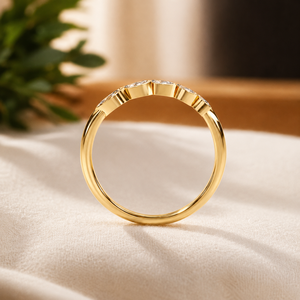 Anillo de compromiso de media eternidad con diamantes marquesa y moissanita de cinco piedras, chapado en oro amarillo de 10K para mujer - Product Image 5