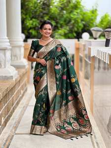 Sari Banarasi de Diseño con una Elegante Colección de Paletas de Colores - Product Image 3