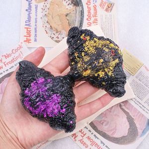 Juguete Antiestrés TPR de Rebote Súper Lento, Juguete para Niños y Niñas, Alivia la Presión, Croissants de Juguete, Caja de Regalo - Product Image 2