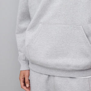 Sweat à capuche pour homme en tissu confortable, au design polyvalent pour un style quotidien, avec logo pour une touche fonctionnelle et un style abordable. - Product Image 4