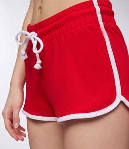 Shorts Bermuda de Mujer Transpirables de Alta Calidad con Bolsillos para Correr, Yoga, Venta al por Mayor, Nuevos Diseños, Spandex, Shorts Deportivos para Mujer - Product Image 6