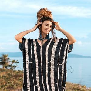 Robe caftan vintage 100% coton rayonne tissée Maxi longueur coupe et silhouette évasée avec col en V gland broderie écologique - Product Image 2