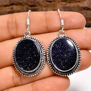 Boucles d'oreilles pendantes ovales en pierre d'or bleue, faites à la main en argent sterling, bijoux bohèmes en pierres précieuses, cadeau pour femme - Product Image 1