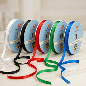 Ruban de satin rouge simple face 3 mm en stock pour emballage cadeau, étiquettes de bijoux, boîtes à gâteaux, couture - Fournisseur en gros - Product Image 5