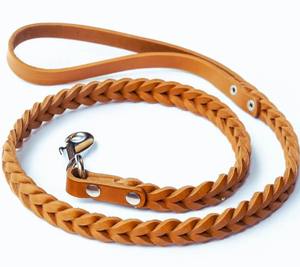 Laisse pour chien en cuir véritable de style classique – Marron clair (Orange Brun) – Laisse artisanale durable - Product Image 2