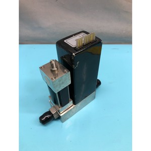 Contrôleur de débit massique Unit Instruments UFC-1020 - Équipement et pièces semi-conductrices de renommée mondiale - Product Image 4