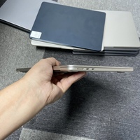 Mabook Pro 2022 13.3 Pollici I7 512GB SSD Laptop di Seconda Mano 120Hz Touch Bar GPU Dedicata 11 Ore Argento/Grigio Spazio 16:10