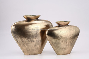 Jarrones de flores de Metal para decoración de interiores, jarrones de flores verdes de diseño hecho a mano, lo mejor para la decoración del hogar - Product Image 3