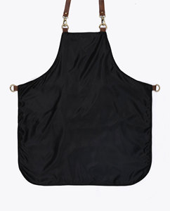 Cape de coiffure en textile durable avec poche en cuir marron et anneaux métalliques, motif décoratif, utilisation unisexe - Product Image 2