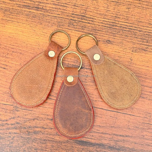 Grande demande Porte-clés en cuir de vachette véritable de haute qualité personnalisés Cadeaux promotionnels en cuir occidental Porte-clés de luxe par sublimation - Product Image 2