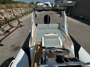 Venta al por mayor de barcos usados L-i-y-a R-I-B 620 - Product Image 6