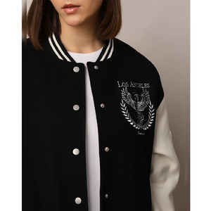 Vestes universitaires en toile de laine noires personnalisées avec logo brodé, couleurs et logos avant sur mesure, imperméables et chaudes pour homme et femme - Product Image 6