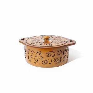 Boîte à roti en bois artisanale avec couvercle rabattable et motif floral découpé, conteneur de rangement pour chapati, plat de service de cuisine, idéal pour mariage, compatible lave-vaisselle - Product Image 5