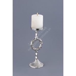 Support de bougie en métal moderne fait à la main - Résistant à la chaleur, écologique, antidérapant, portable pour les mariages et la décoration de Noël - Product Image 1