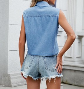 Camisa sin mangas de mezclilla para mujer con botones, lazo cruzado y bolsillo, top informal de verano - Product Image 3