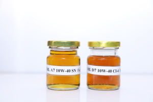 High Quality Diesel Engine <b>Oil</b> 5W30 10W40 CI-4 cheap Price OEM Available for pick up & diesel engine - Product Image 3