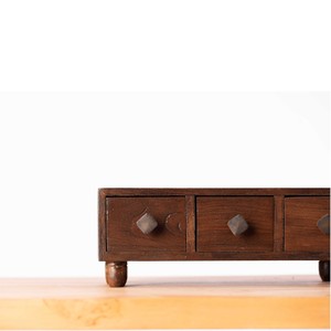 Mini coffre Nono de couleur antique Solution de rangement polyvalente à 3 tiroirs pour une organisation compacte Style design japonais - Product Image 4