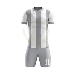 Uniformes de Fútbol Personalizados para Hombre, Sublimados por Completo, con Impresión por Sublimación - Product Image 2