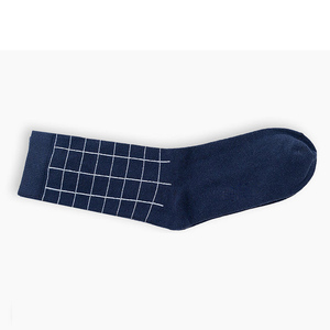 Chaussettes en coton avec logo personnalisé, chaussettes respirantes, chaussettes de sport souples et extensibles, chaussettes unisexes, mode décontractée, usage quotidien, chaussettes OEM ODM - Product Image 5