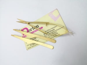 แหนบดึงขนคิ้วเคลือบทองด้าน สแตนเลสสตีล ปลายเฉียง คุณภาพพรีเมียม - Product Image 5