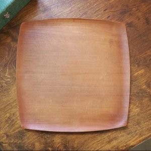 Plato de servir redondo de madera de acacia personalizado para el hogar y restaurantes. - Product Image 1