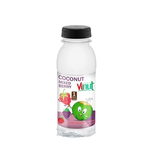 Botella de plástico de 251ml Agua de coco con bayas mixtas Fábrica de desarrollo de bebidas Saludable Natural Sin azúcar en Vietnam - Product Image 1