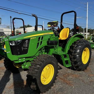 Ideal para Tractor Agrícola John Deere 5050E con Bomba de Cargador, Motor y Caja de Cambios - Para Uso Agrícola de Segunda Mano - Product Image 1
