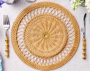 Napperon durable et élégant pour repas formel et usage quotidien avec motif végétal. - Product Image 2