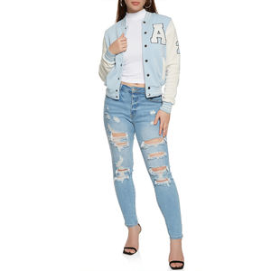 เสื้อแจ็คเก็ตวาร์ซิตี้ลำลองสำหรับผู้หญิง พร้อมปกและปลายแขนเสื้อแบบริบ ให้ความอบอุ่น สวมใส่สบาย และมีสไตล์สปอร์ตเหนือกาลเวลา เหมาะสำหรับใส่ในชีวิตประจำวัน - Product Image 3