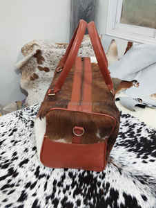 Sac de voyage en cuir véritable personnalisé OEM ODM avec fermeture éclair, en cuir de vachette premium, LHODB-0054 - Product Image 4