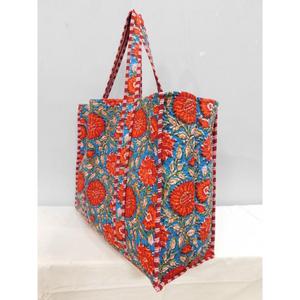 <b>Boho</b> Cotton Quilted Flower Print Tote <b>Bag</b> Handmade Zipper Closure Women's Beach Travel Spring Summer Autumn Winter Reusable - Product Image 4