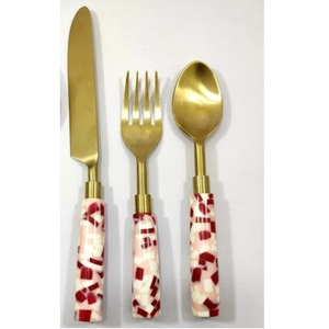 Ensemble de couverts de luxe en métal plaqué or de qualité supérieure, avec manche en résine, pour hôtel, décoration de table, cuillère - Product Image 1