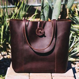 Sac fourre-tout en cuir personnalisé de toutes les couleurs sac à main en cuir souple de vachette pour femmes expédition rapide sacs fourre-tout personnalisation du produit OEM - Product Image 5