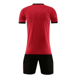 Ensemble d'uniformes de football d'entraînement avec short de compression et maillot de football de performance - Product Image 6