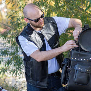 Chaleco de Motociclista de Cuero Genuino Negro Premium para Hombre, de Alta Calidad, con Cierre y Correas Laterales Ajustables - Product Image 5